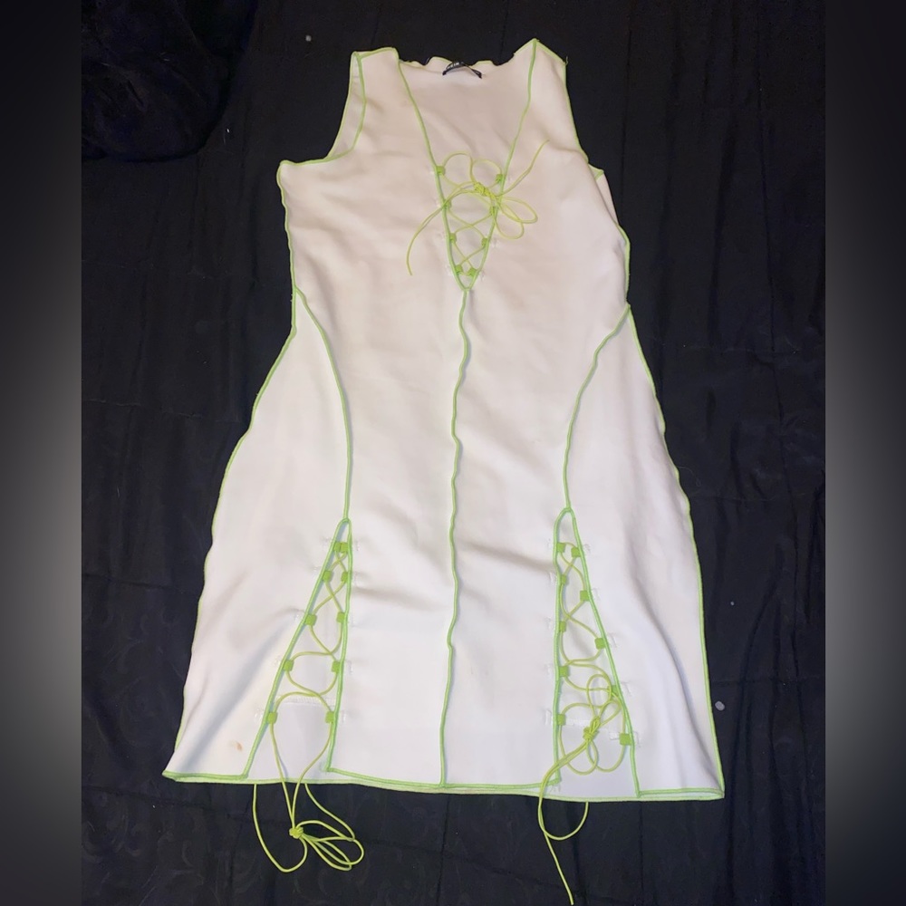 White dress with lime green lining
